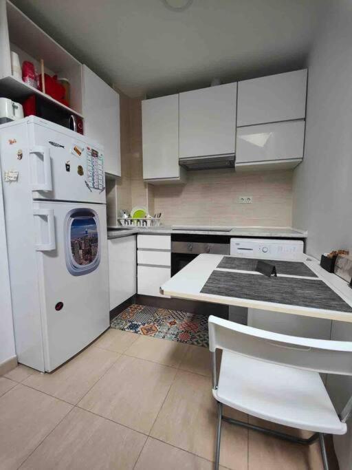 Apartamento Recien Reformado En Barajas Pueblo Madrid Exteriör bild