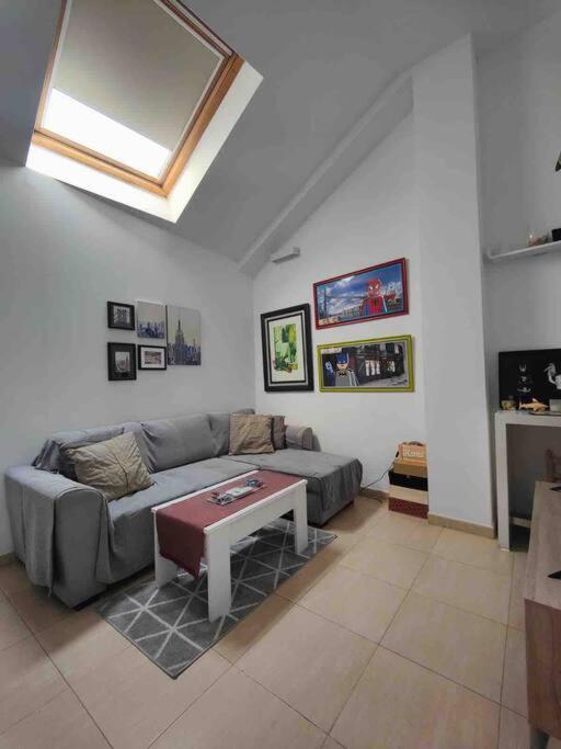 Apartamento Recien Reformado En Barajas Pueblo Madrid Exteriör bild